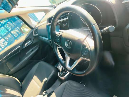 Honda Fit hybrid 2017 Blue 2wd image 4