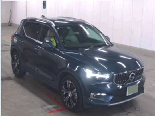 2018 Volvo xc40 image 2