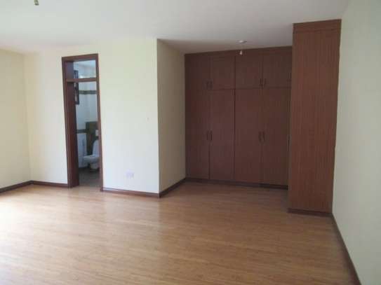 4 Bed Apartment with En Suite at Riverside image 10