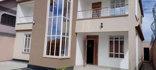 5 Bed Villa with En Suite at Thika Road image 5