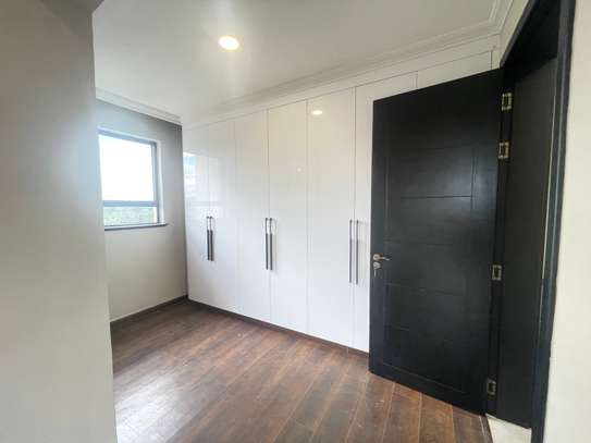 4 Bed Apartment with En Suite in Kileleshwa image 11