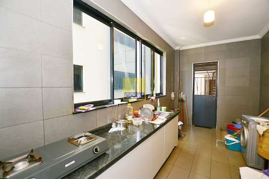 3 Bed Apartment in Parklands image 15