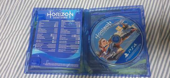 PS4 Game: Horizon Zero Dawn image 2