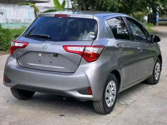 Toyota vitz 1300cc image 4