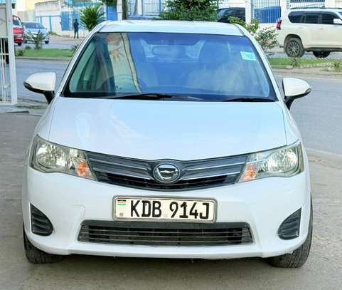 Toyota Axio KDB white image 3