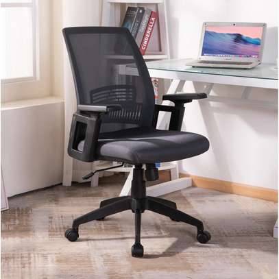 OFFICE  CHAIR: Black Mesh Office Chair image 4