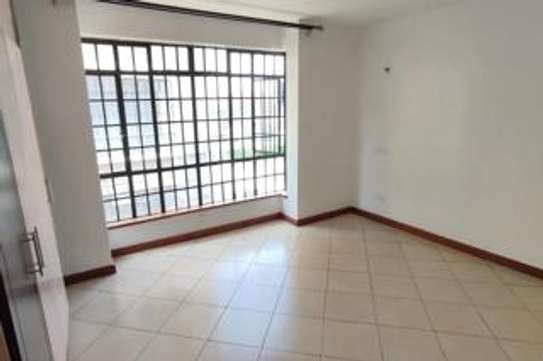 2 bedroom apartment for rent in Kilimani image 10