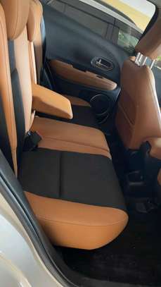 Honda vezel hybrid 2018model image 2