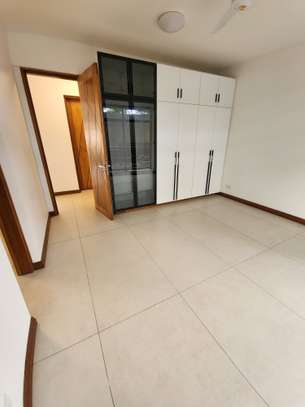 3 Bed Apartment with En Suite at Mombasa Beach image 18