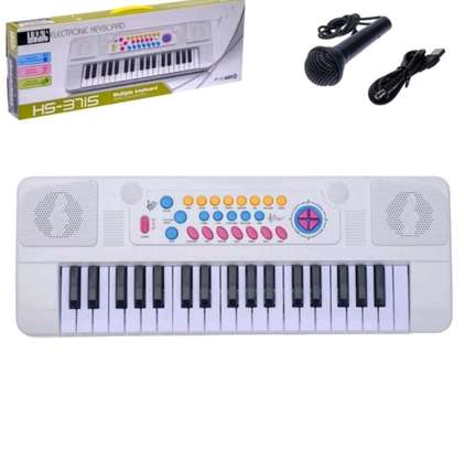 electronic keyboard image 1