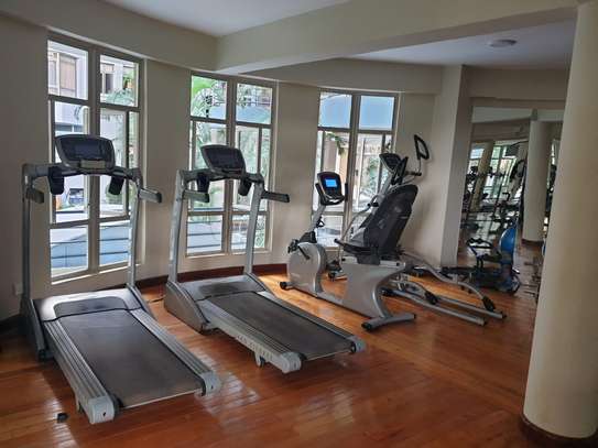 Serviced 2 Bed Apartment with En Suite in Westlands Area image 6