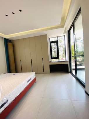 5 Bed Villa with En Suite at Jacaranda image 9