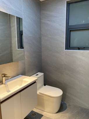 1 Bed Apartment with En Suite in Westlands Area image 11