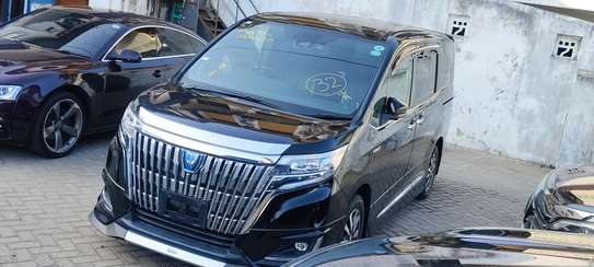 Toyota Esquire hybrid black Medalist 2018 image 2
