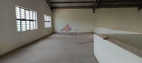 14,000 ft² Warehouse with Parking in Mombasa Road image 6