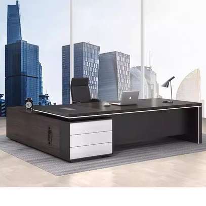 Modern Simple Executive Desk & Chair Set image 3