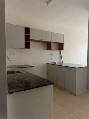 2 Bed Apartment with En Suite in Naivasha Road image 9