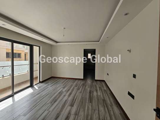 5 Bed Townhouse with En Suite in Lavington image 5