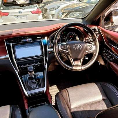 Toyota harrier white premium 2018 Sunroof image 6