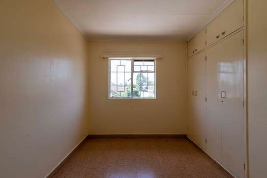 3 bedroom townhouse for rent in Langata image 13