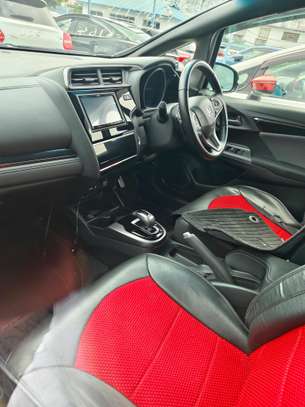 Honda Fit hybrid white 2018 2wd image 8