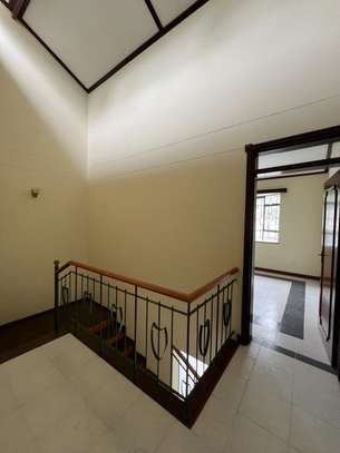 4 Bed House with En Suite at Shanzu Road image 19