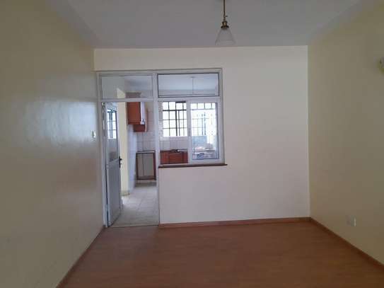3 bedroom apartment master Ensuite available in kilimani image 4
