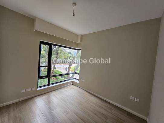 2 Bed Apartment with En Suite in Riverside image 5