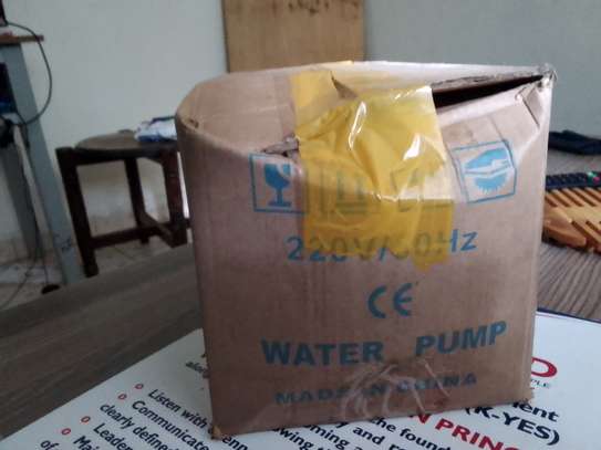 Water pump 220 volts image 4