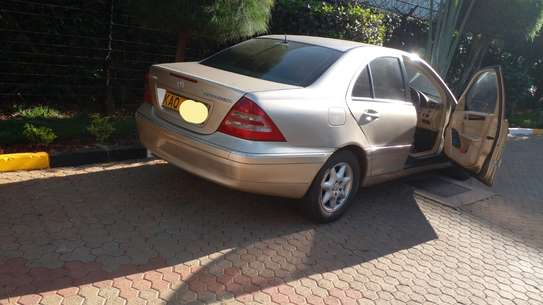 Mercedes-Benz C200 Kompressor image 6