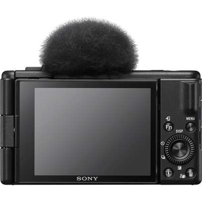 Sony ZV-1F Vlogging Camera with Accessory Kit (Black) image 3
