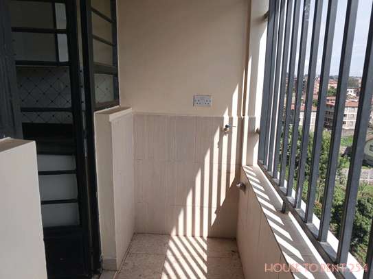 EXECUTIVE TWO BEDROOM MASTER ENSUITE TO LET FOR 30K image 12