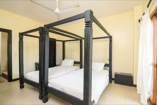 2 Bed Apartment with En Suite in Watamu image 3