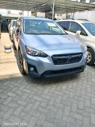Subaru XV silver 2017 image 4