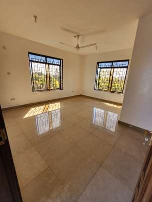 5 Bed Apartment with En Suite at Off Moyne Drive Nyali Beach image 23