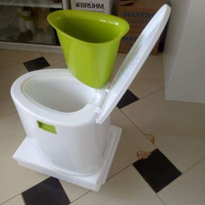 Portable toilet seat for adults image 1
