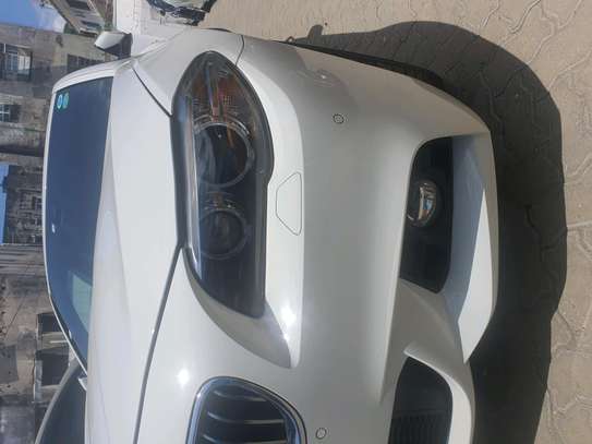 BMW 523D image 1