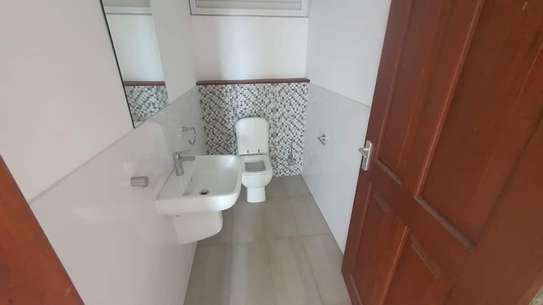 4 Bed Apartment with En Suite at Nyali image 12