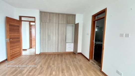 4 bedroom apartment for rent in General Mathenge image 6