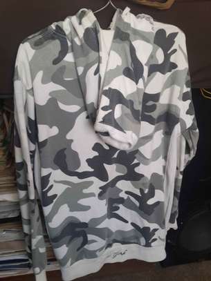 Black and white all weather jumper size XL image 1