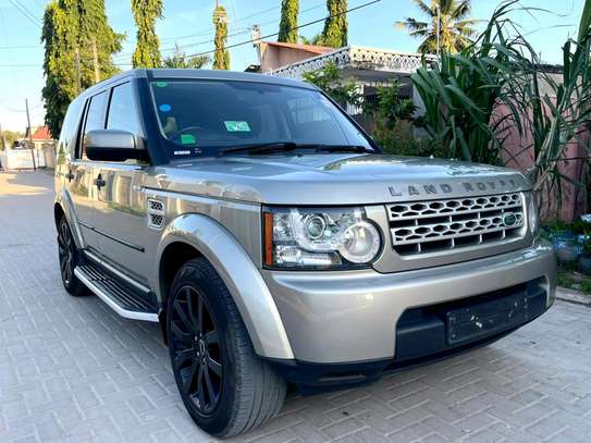 Land Rover image 2