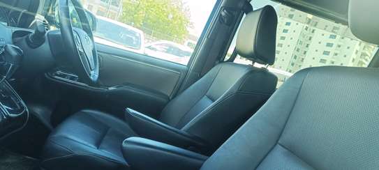 Toyota Esquire 2018 2WD image 4
