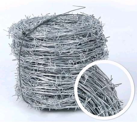 Barbed wire image 1