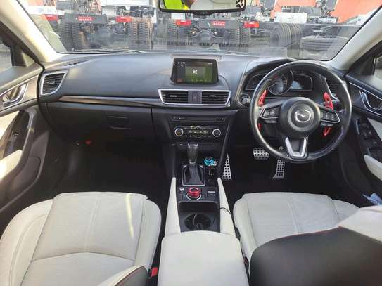 MAZDA AXELA XDL 2200CC image 3