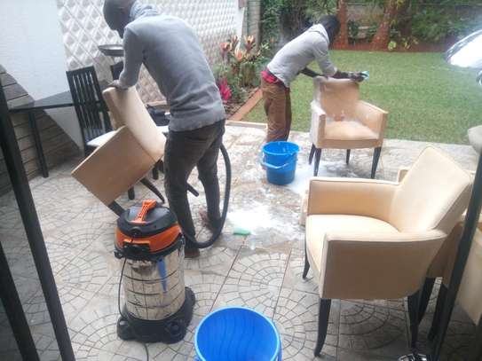 Sofa Set Cleaning Machine For Hire. image 3