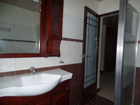4 Bed House with En Suite at Sabaki image 14
