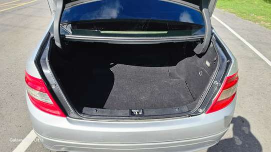 Mercedes benz C200 KCM image 9
