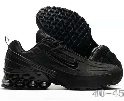 Nike Air Max Shox Tuned - Tripple Black image 2