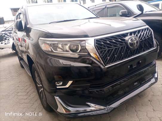 Toyota prado TZG diesel 2019 model image 4