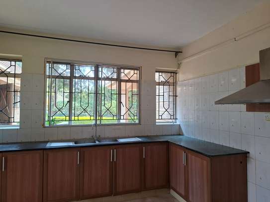 5 Bed House with En Suite at Off Un Avenue image 11